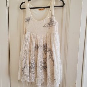 Alice + Olivia Cream Lace and Beaded Dress